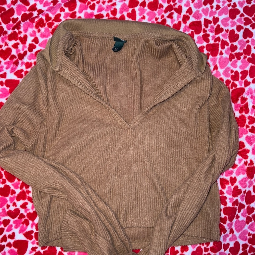 a cropped long sleeve perfect ready for you!